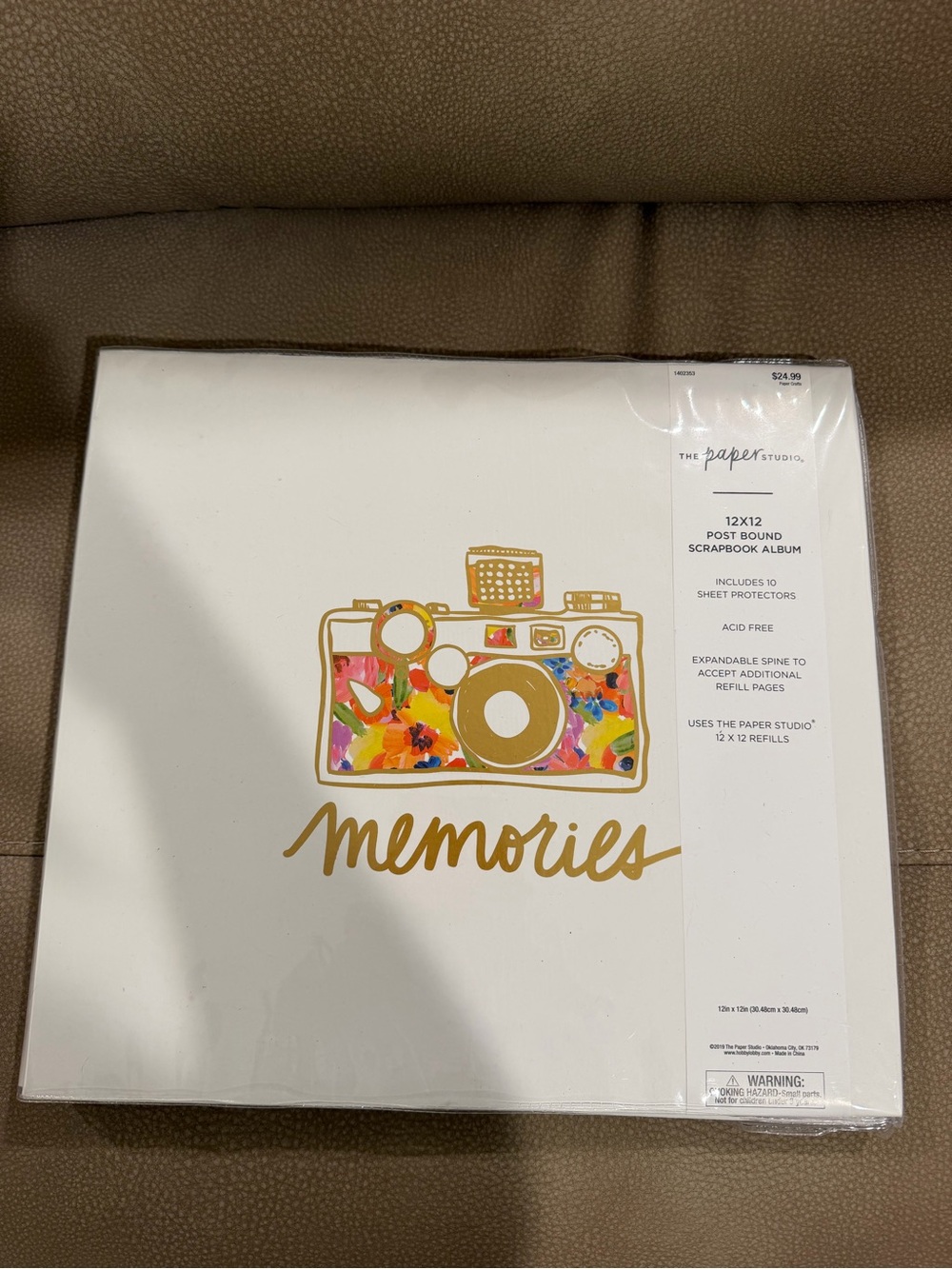 The Paper Studio "Memories" 12x12 Scrapbook Album - NEW
